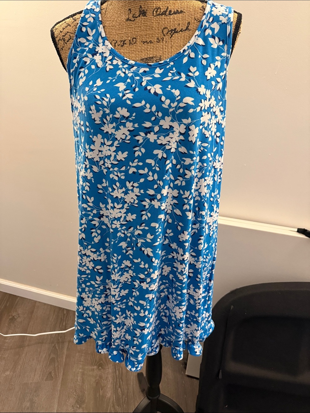 Draper James Blue & White Floral Sleeveless Swing Tunic